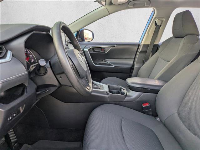 Used 2021 Toyota RAV4 LE image 15
