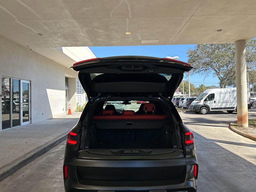 Used 2020 BMW X5 M Competition w/ Executive Package image 37