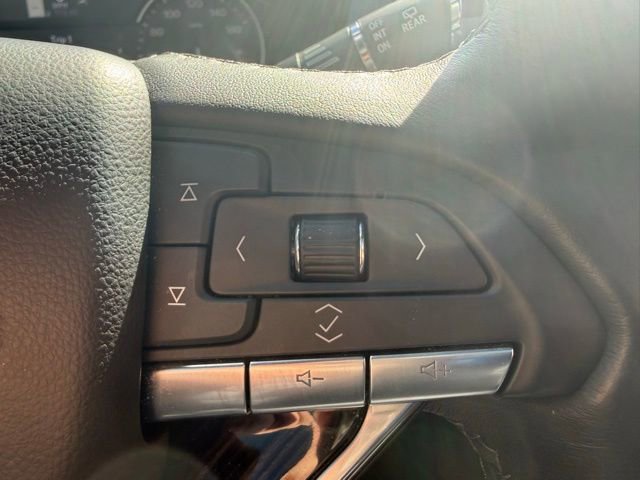 Used 2025 Cadillac XT6 Premium Luxury image 20