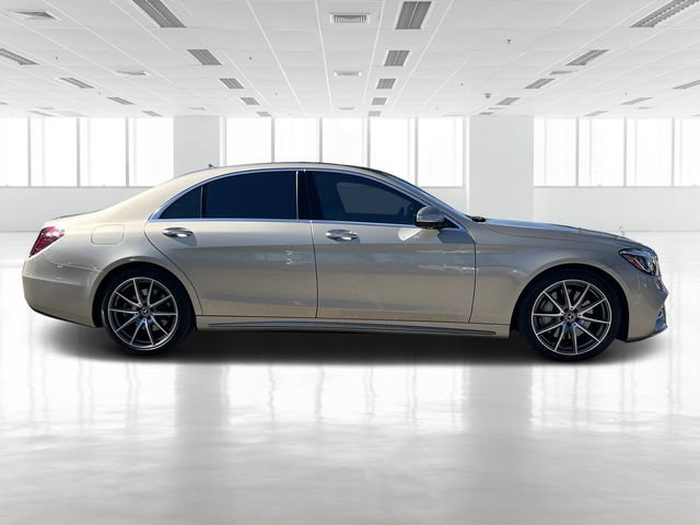 Used 2019 Mercedes-Benz S 560 Sedan image 3