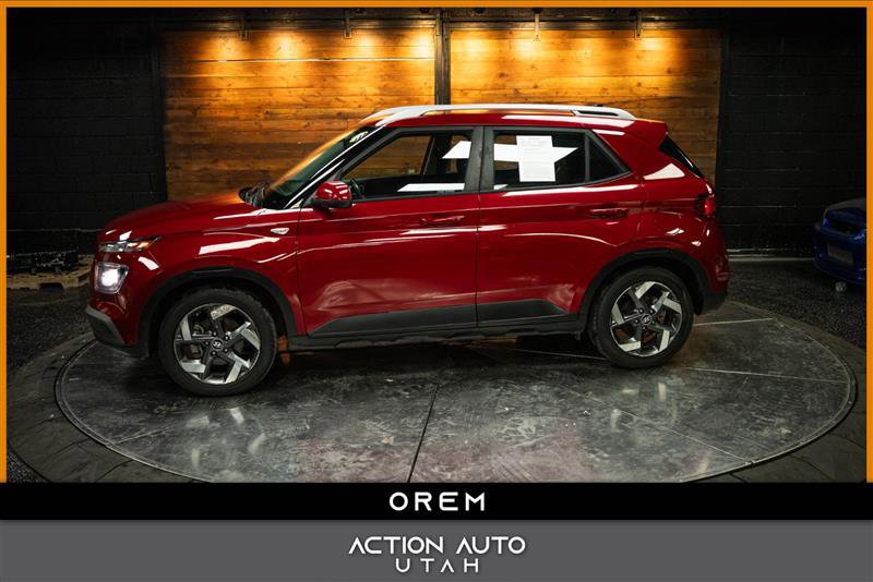 Used 2021 Hyundai Venue SEL image 1