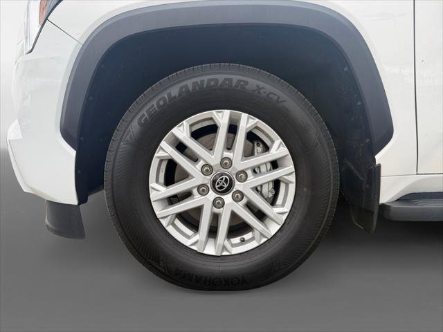 Certified 2025 Toyota Sequoia SR5 AWD/4WD image 14
