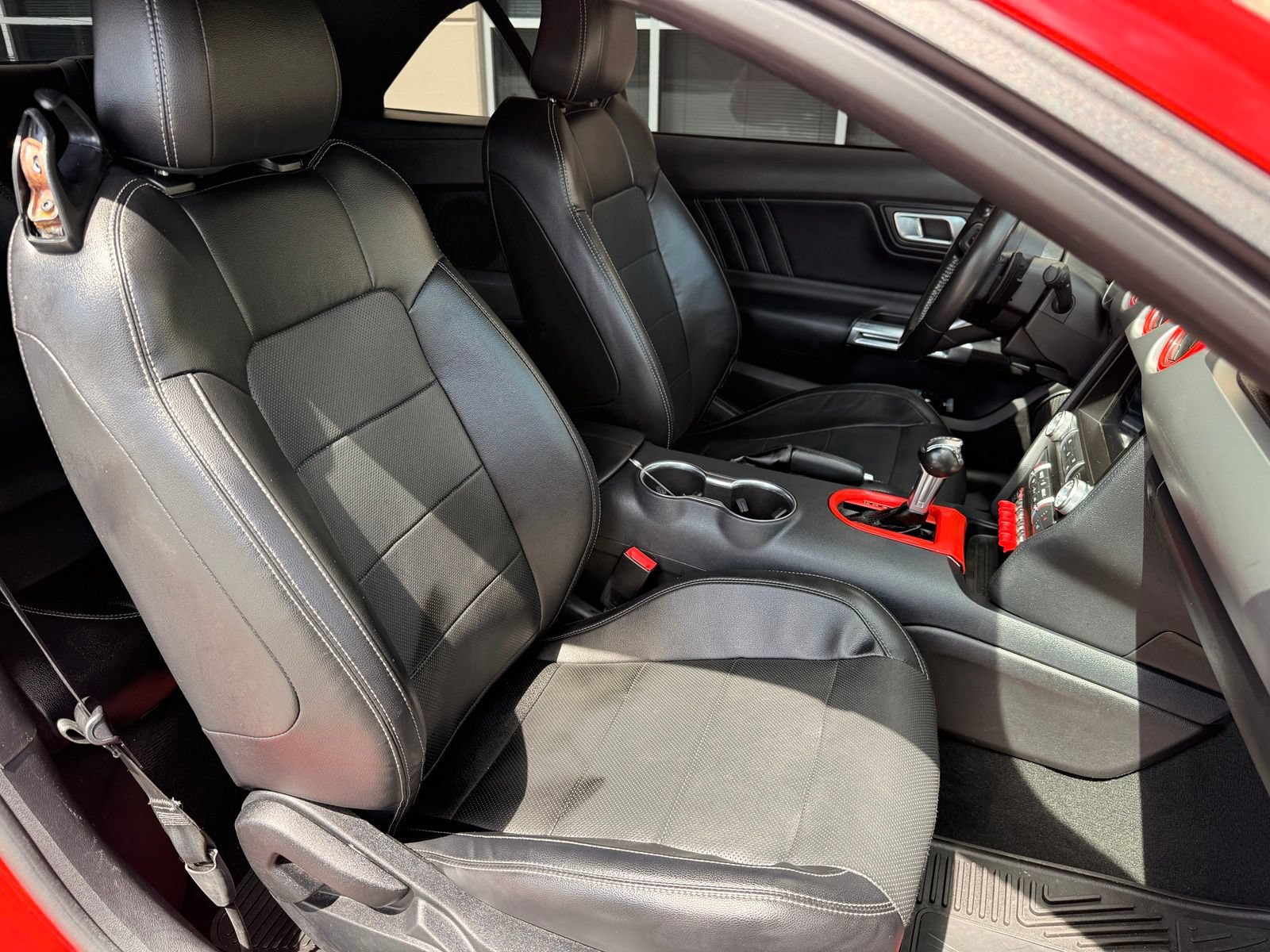 Used 2022 Ford Mustang GT Premium RWD image 36