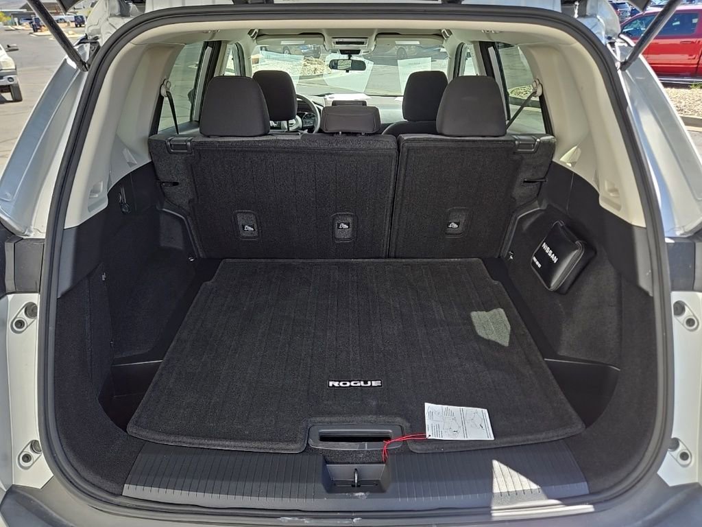 Used 2022 Nissan Rogue SV AWD/4WD image 42