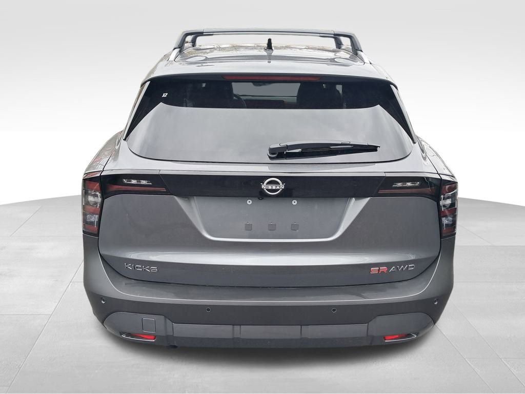 New 2026 Nissan Kicks SR w/ Cold Weather Package image 4
