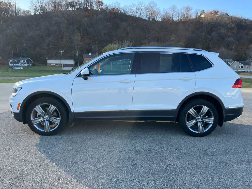 Used 2021 Volkswagen Tiguan SEL AWD/4WD image 9