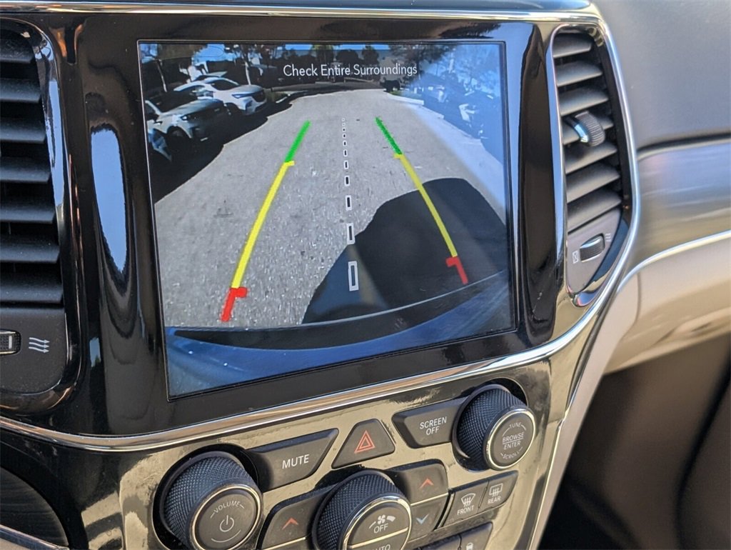 Used 2021 Jeep Grand Cherokee Limited w/ Trailer Tow Group IV image 23