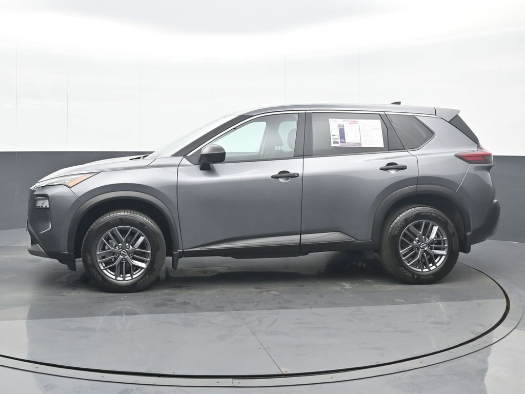 Used 2023 Nissan Rogue S image 3