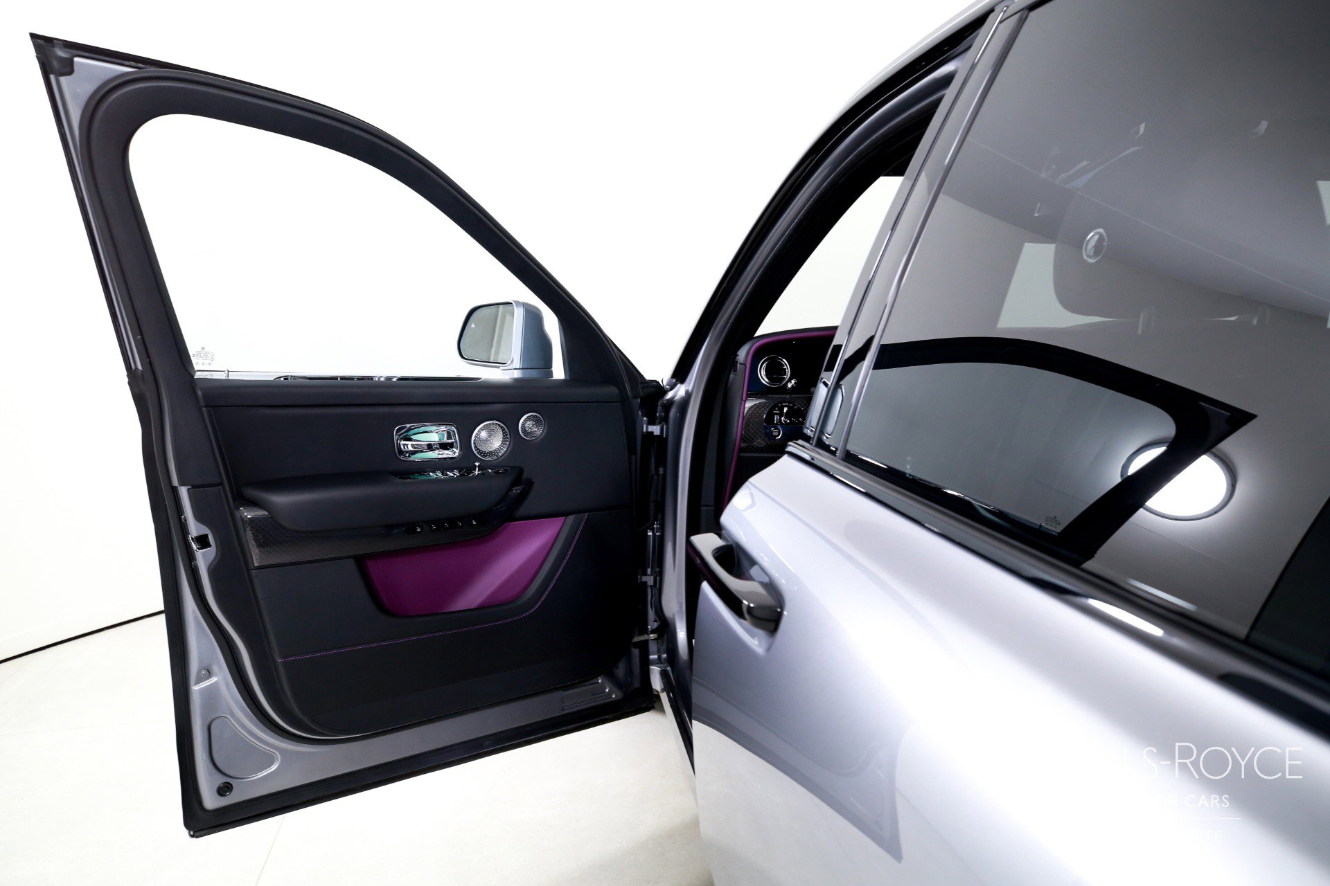 Used 2026 Rolls-Royce Cullinan Black Badge image 11