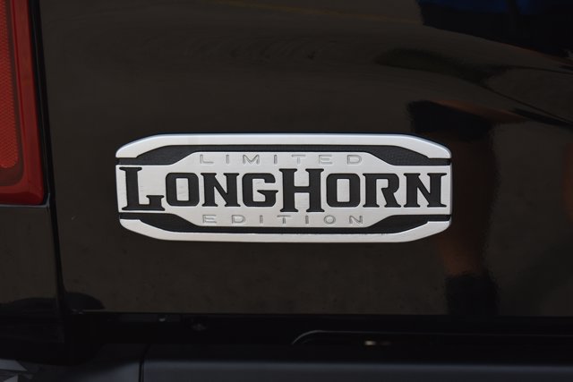 New 2026 RAM 2500 Limited AWD/4WD image 7