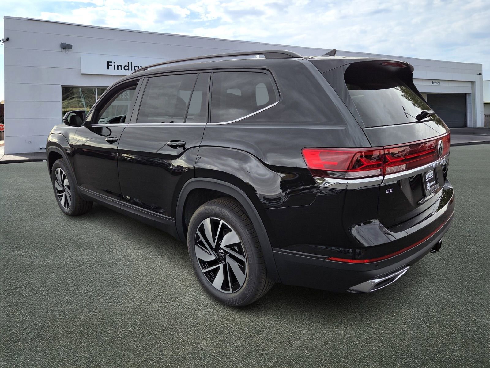 New 2026 Volkswagen Atlas SE FWD image 4