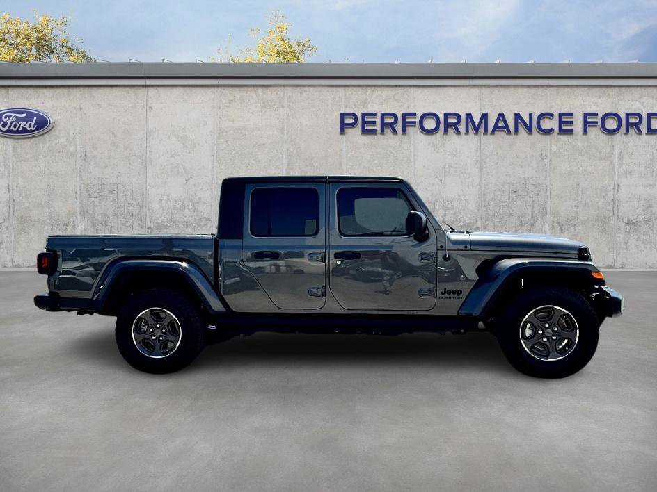 Used 2022 Jeep Gladiator Sport image 6
