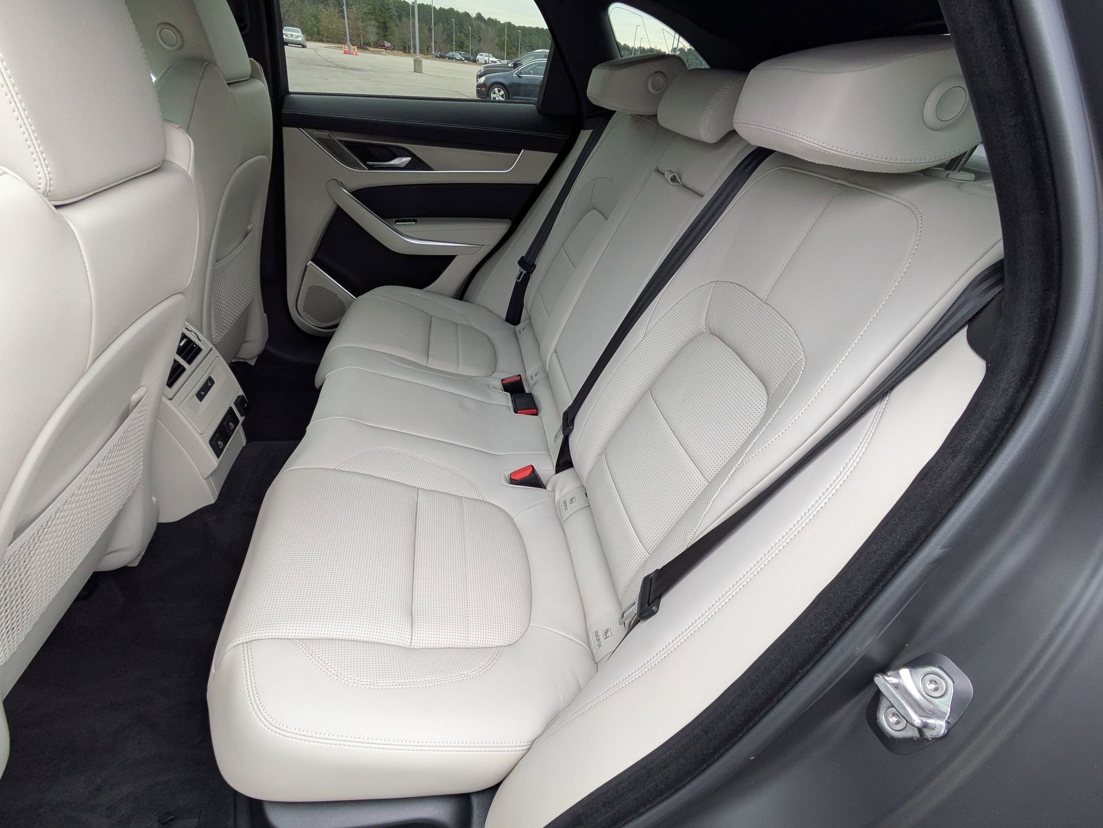 New 2026 Jaguar F-PACE R-Dynamic S image 26