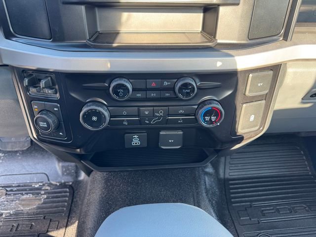 New 2026 Ford F550 4x4 Regular Cab Super Duty image 19