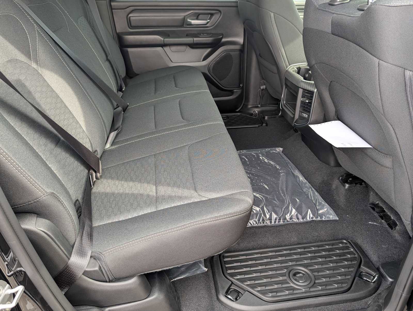 New 2026 RAM 1500 Express AWD/4WD image 22