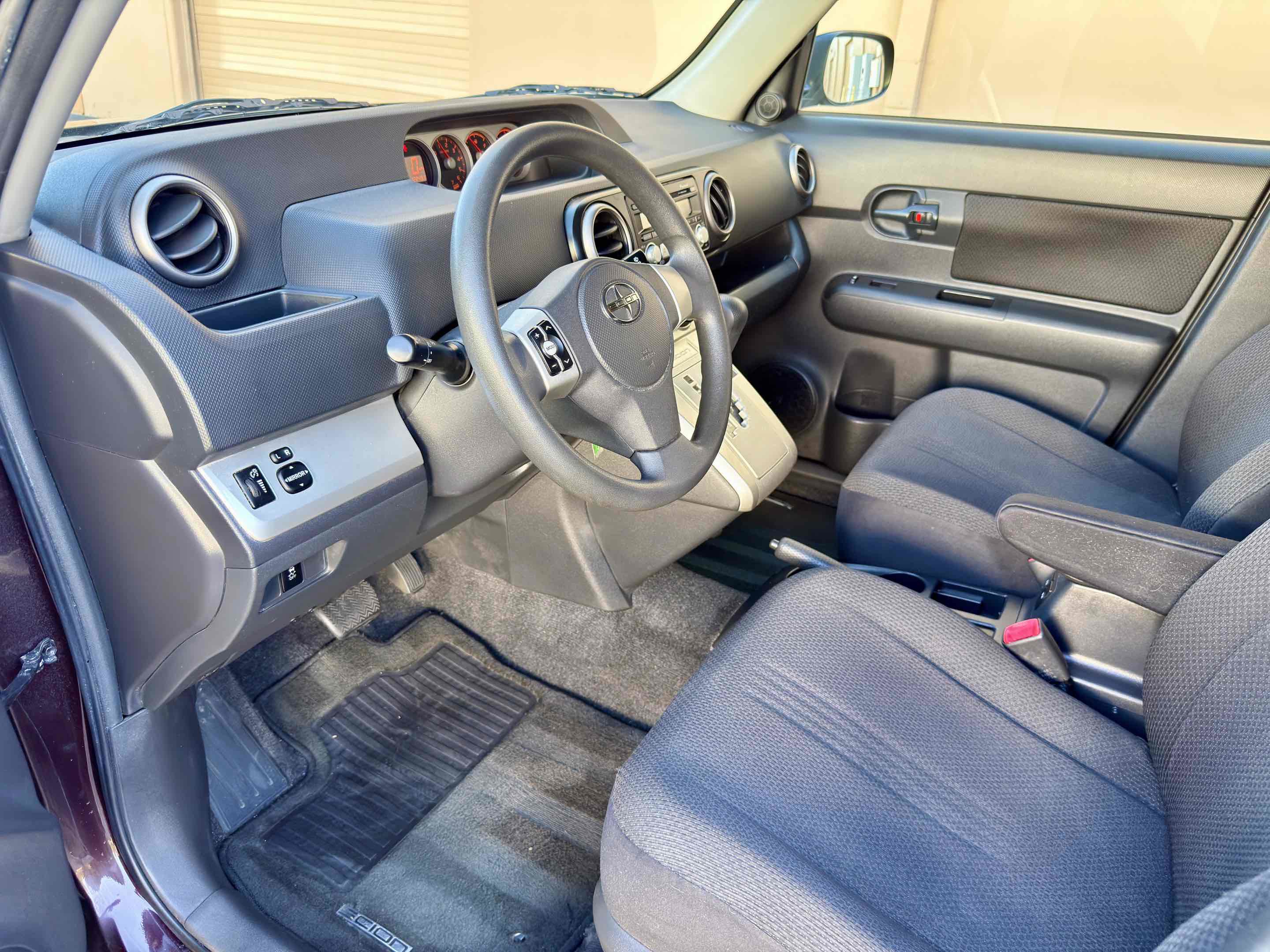 Used 2008 Scion xB image 19