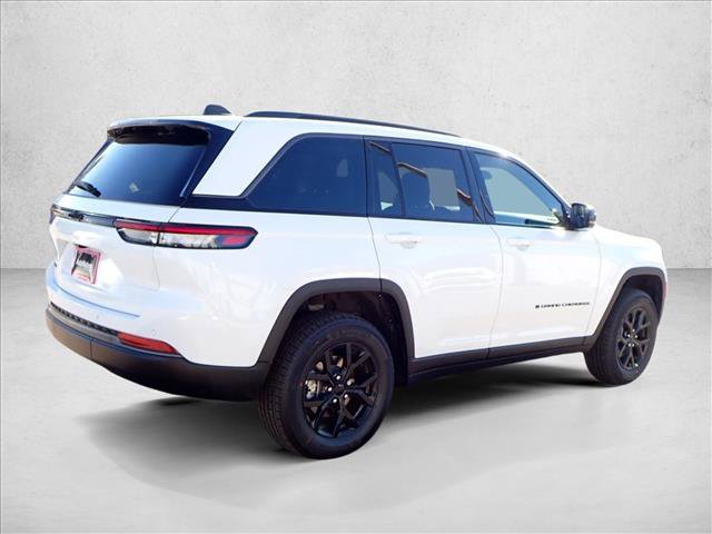 New 2026 Jeep Grand Cherokee Altitude image 4