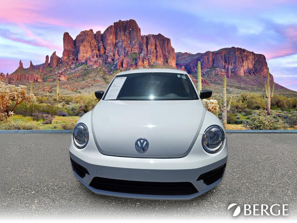 Used 2018 Volkswagen Beetle 2.0T S FWD image 10