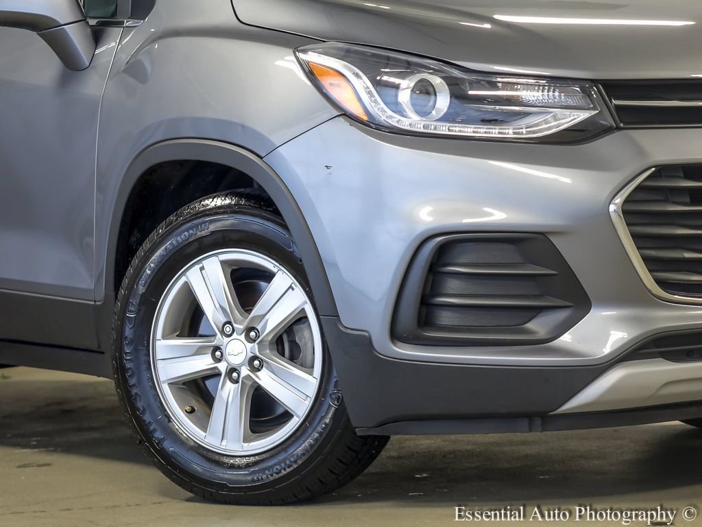 Used 2020 Chevrolet Trax LT w/ Driver Confidence Package FWD image 4