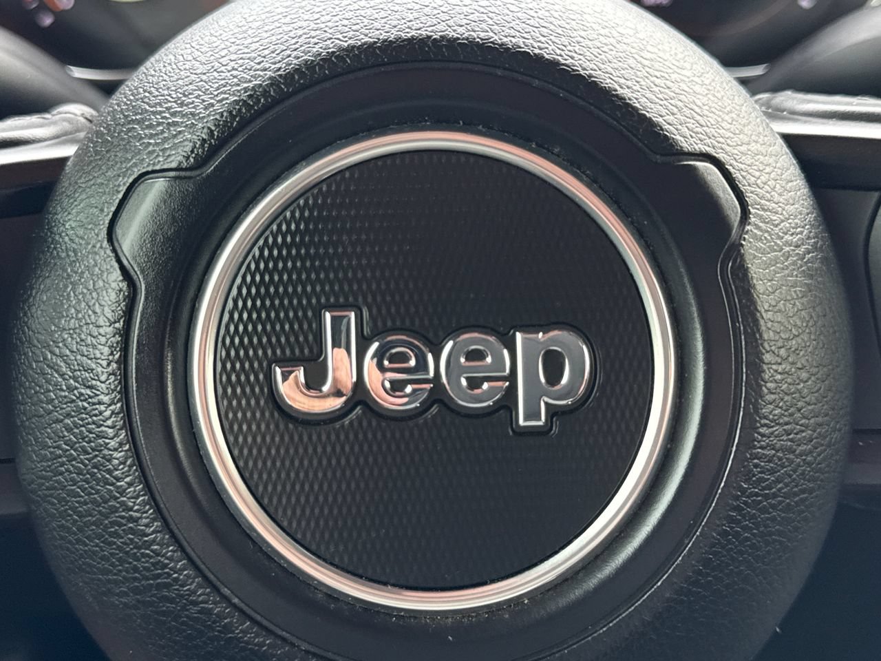 Used 2022 Jeep Gladiator Sport AWD/4WD image 27