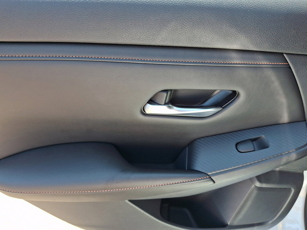 Used 2020 Nissan Sentra SR w/ Trunk Package FWD image 19