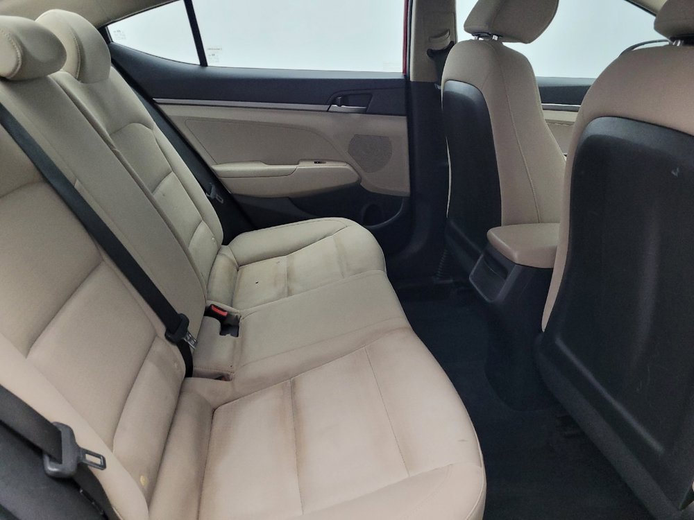 Used 2017 Hyundai Elantra SE image 19