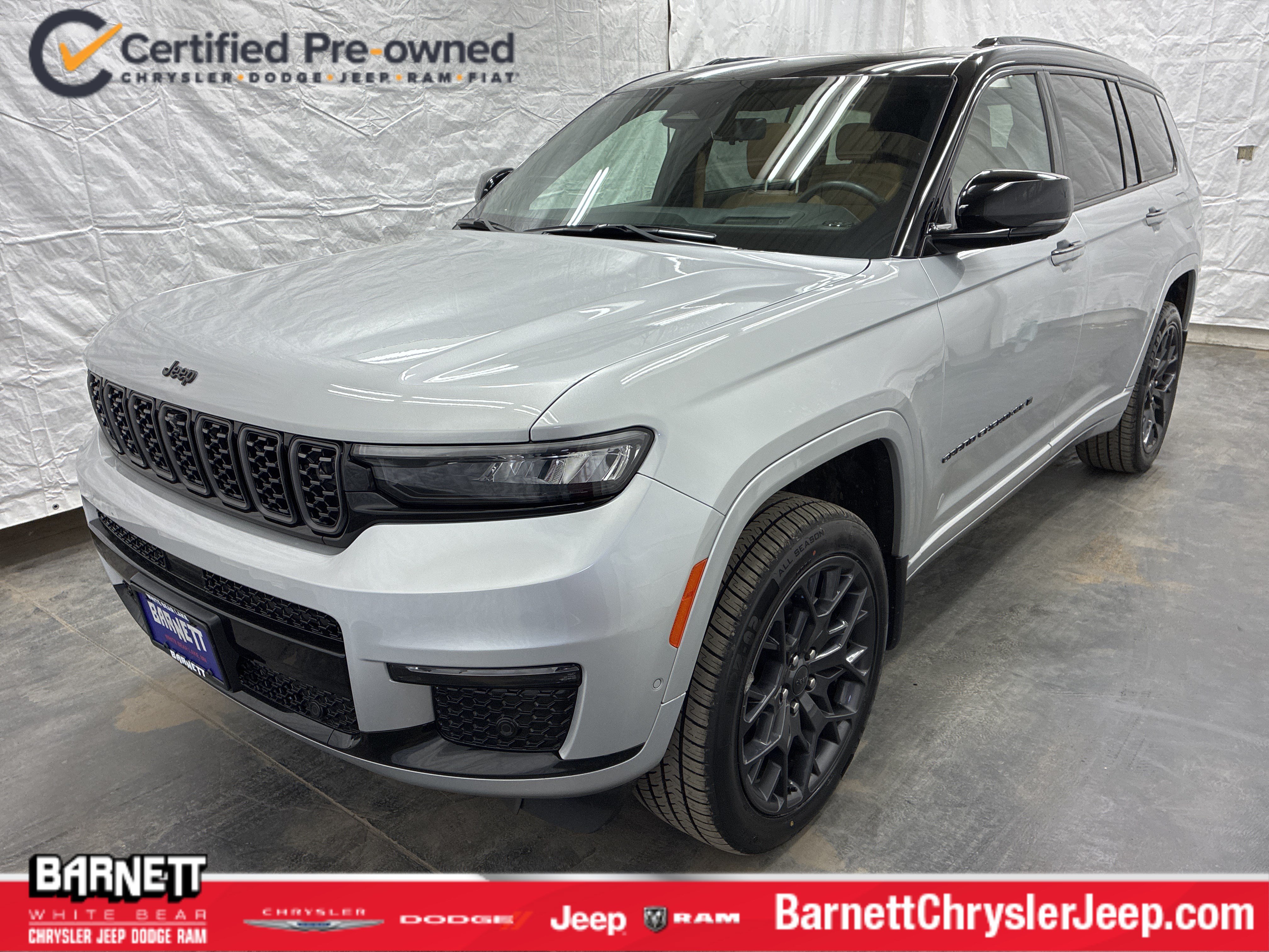 Certified 2025 Jeep Grand Cherokee L Summit AWD/4WD image 1