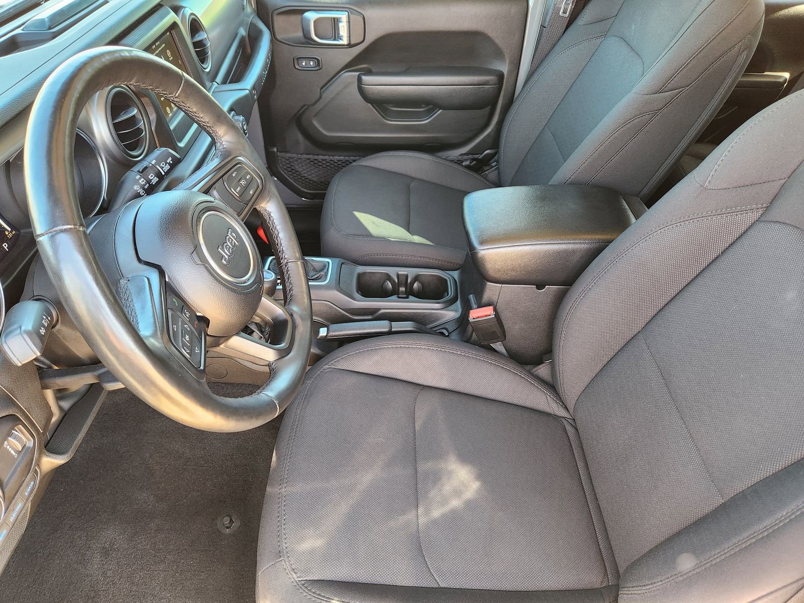 Used 2023 Jeep Wrangler Unlimited w/ Cold Weather Group image 23