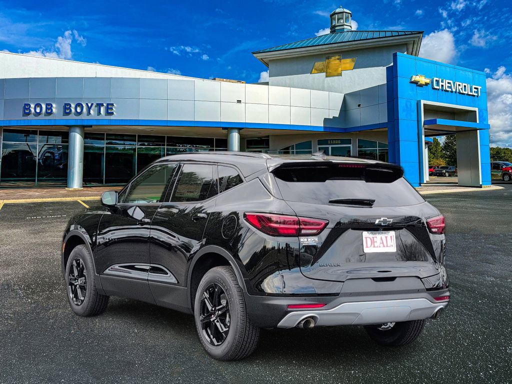 New 2026 Chevrolet Blazer LT w/ Convenience Package image 3