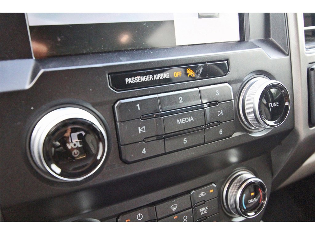 Used 2019 Ford F150 Limited w/ Trailer Tow Package image 27