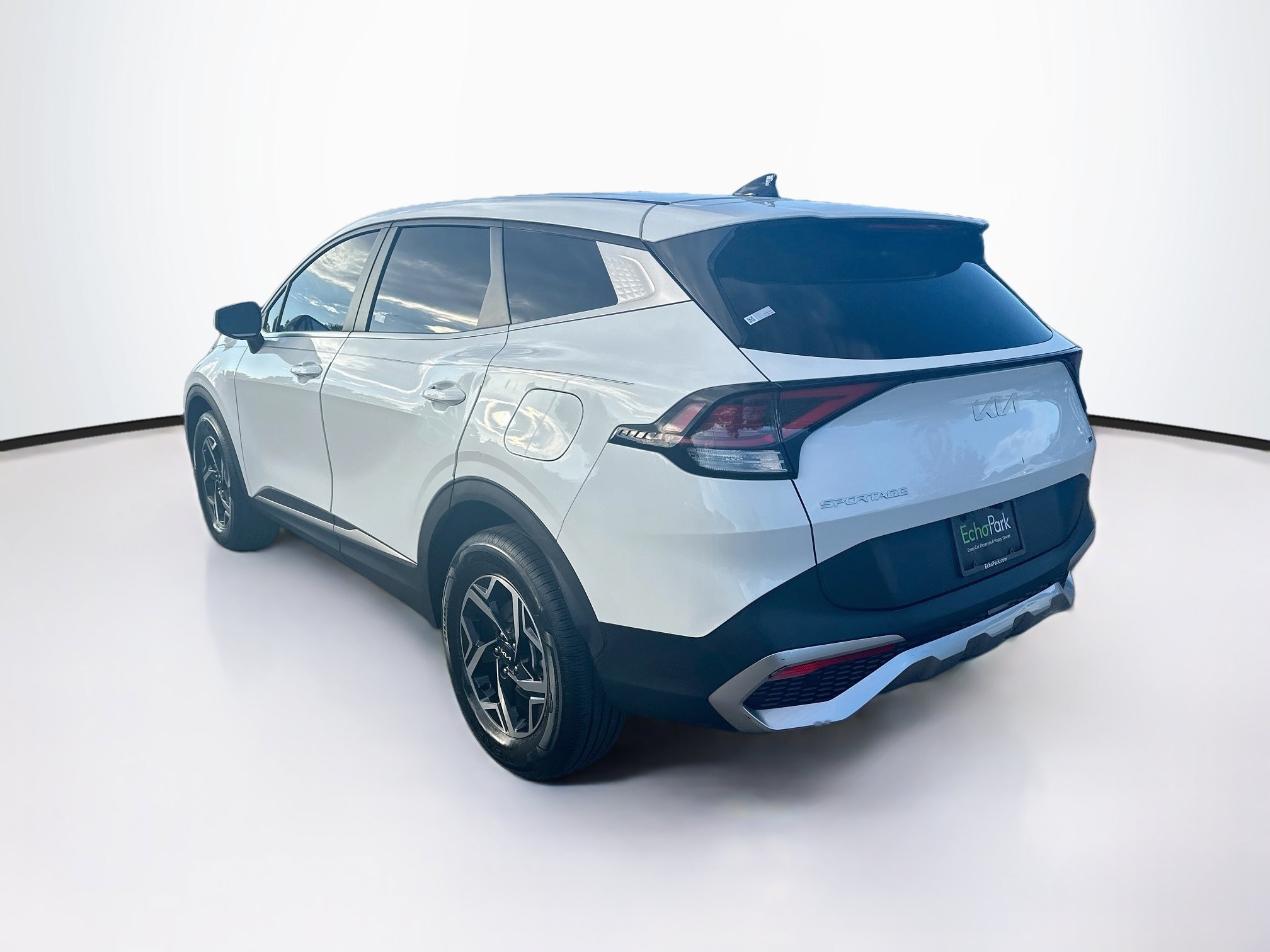 Used 2023 Kia Sportage LX AWD/4WD image 5