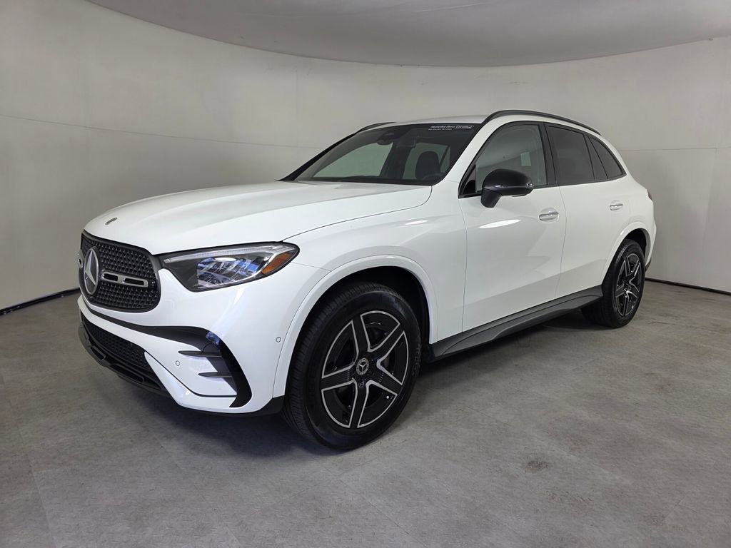 Certified 2025 Mercedes-Benz GLC 300 image 8