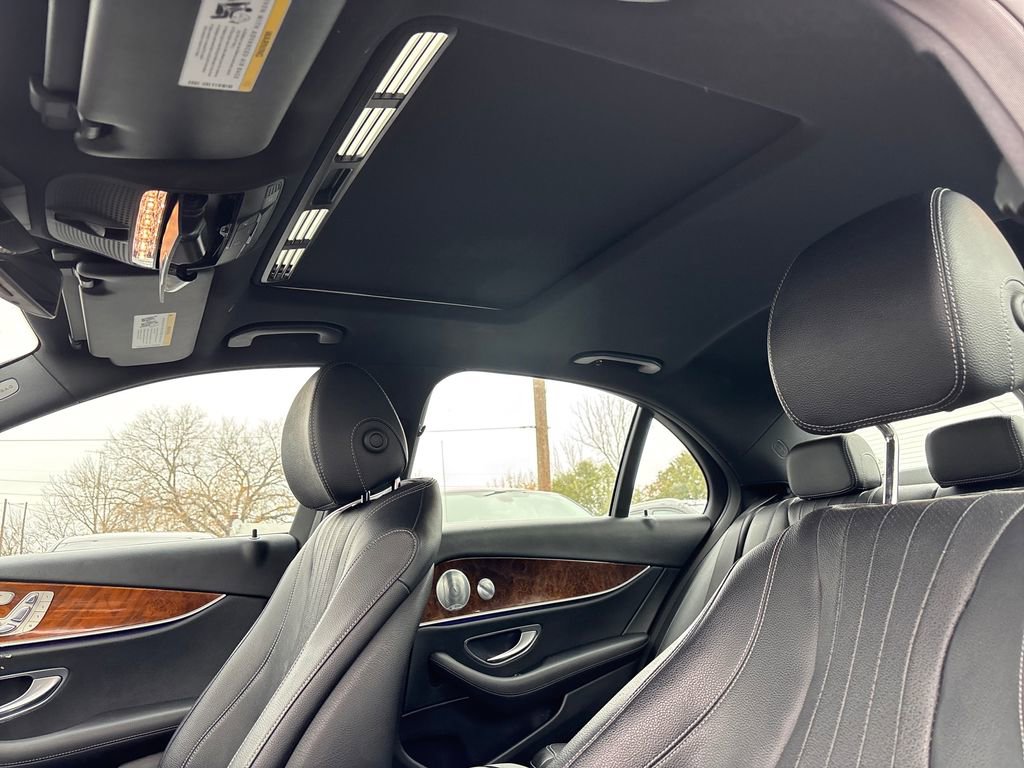 Used 2018 Mercedes-Benz E 300 E 300 image 13