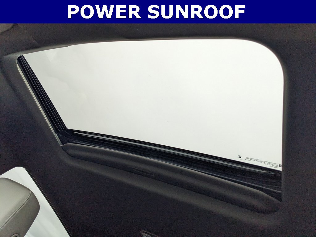 Used 2023 GMC Sierra 1500 SLT w/ SLT Premium Package image 2