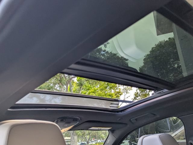 Used 2021 BMW X5 sDrive40i w/ M Sport Package RWD image 29