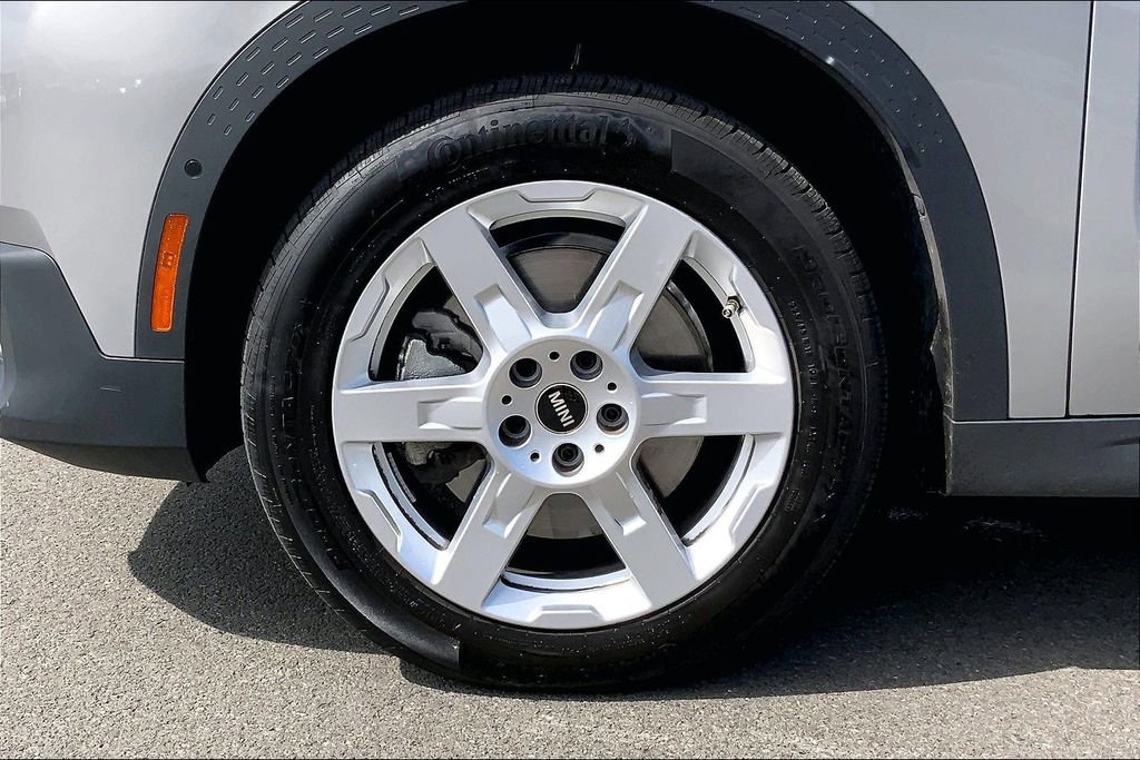 Certified 2025 MINI Cooper Countryman S w/ Comfort Package Max image 10