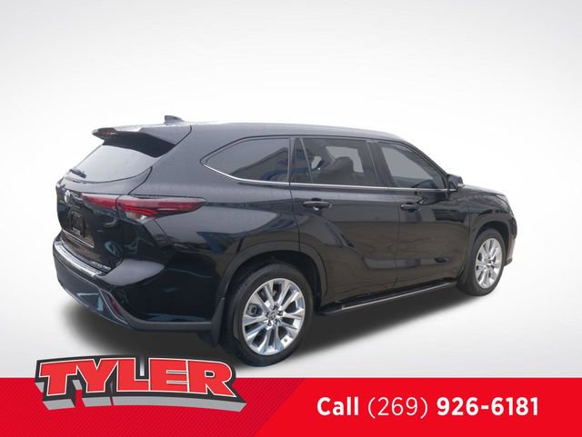 Used 2024 Toyota Highlander Limited AWD/4WD image 8