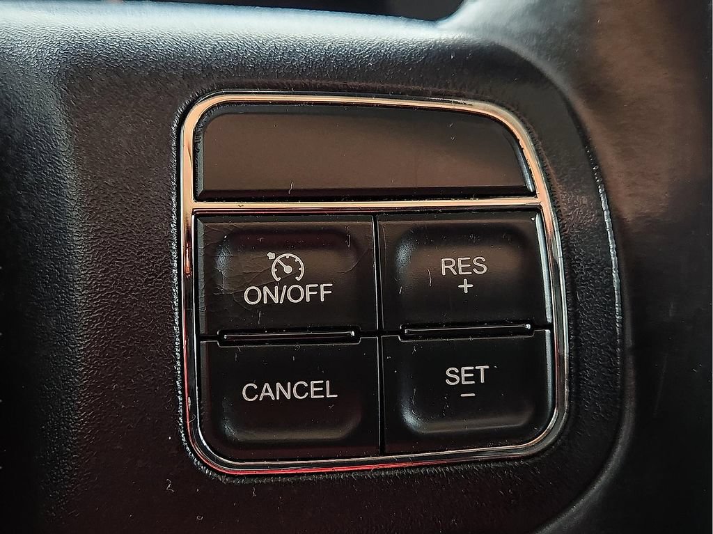 Used 2013 Jeep Wrangler Unlimited Sahara w/ Connectivity Group AWD/4WD image 16