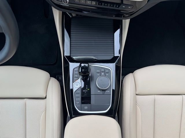 Certified 2025 BMW X4 xDrive30i image 26