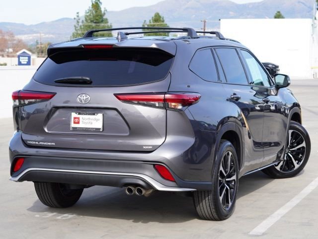 Certified 2021 Toyota Highlander XSE image 6