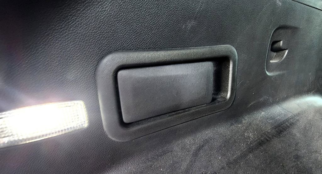 Used 2023 Chevrolet Blazer Premier AWD/4WD image 11