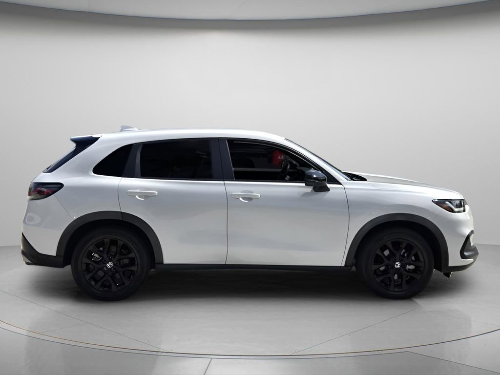 Certified 2023 Honda HR-V Sport image 3