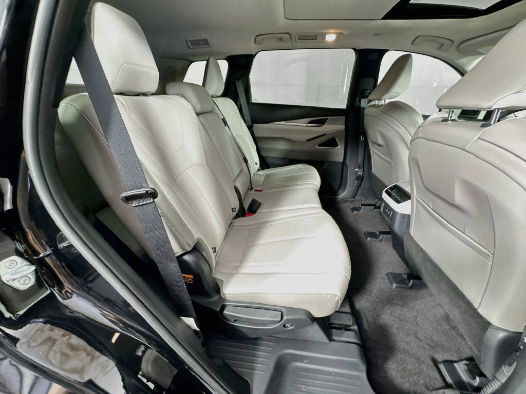 Certified 2027 INFINITI QX60 Luxe w/ Cargo Package FWD image 39