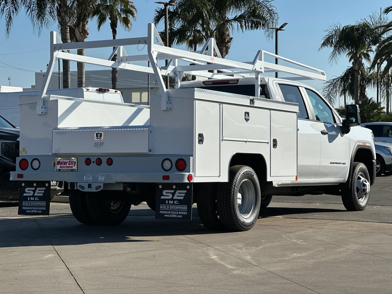 New 2026 GMC Sierra 3500 Pro w/ Convenience Package RWD video 4