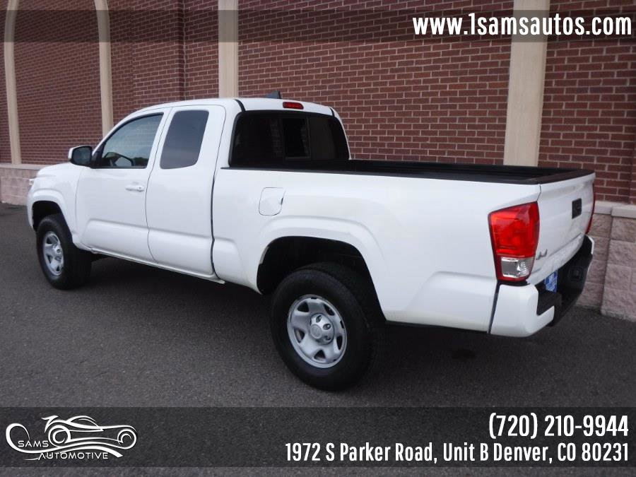 Used 2022 Toyota Tacoma SR w/ SR Convenience Package AWD/4WD image 4
