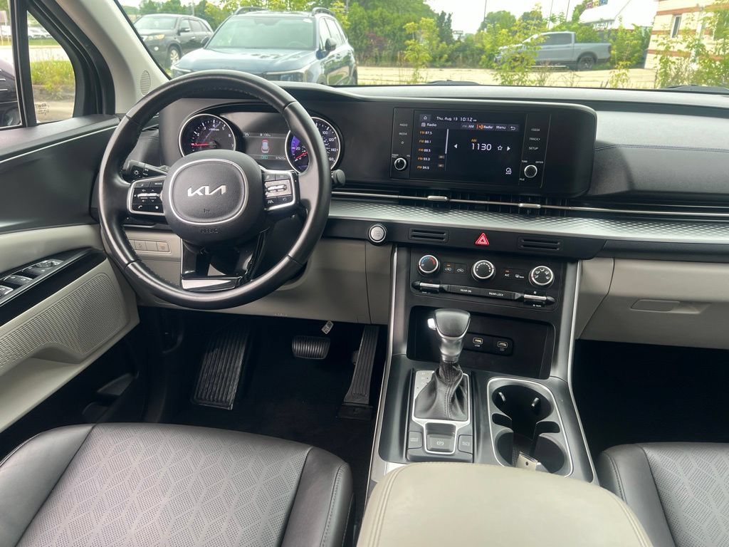 Certified 2022 Kia Carnival LX FWD image 15
