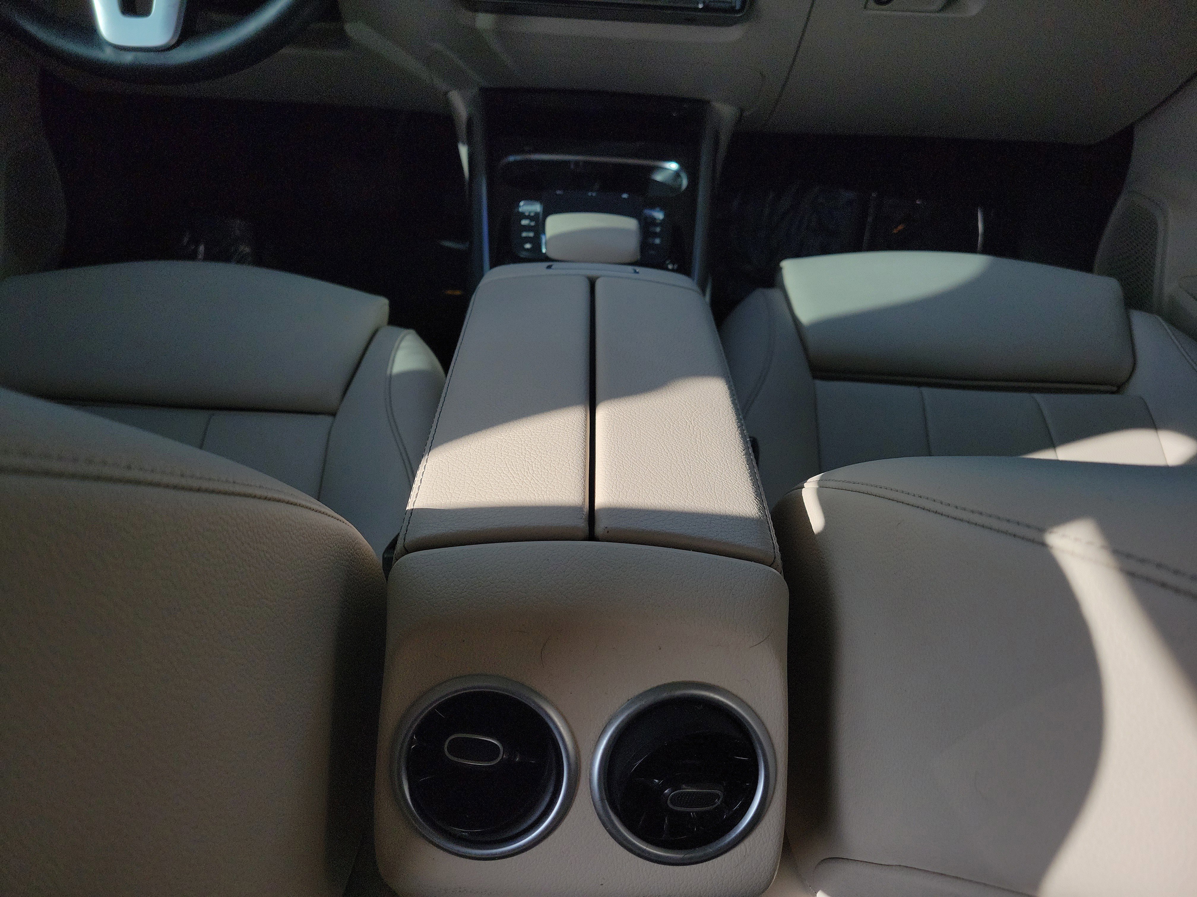 Used 2023 Mercedes-Benz GLB 250 4MATIC image 9