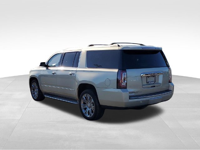 Used 2015 GMC Yukon XL Denali w/ Touring Package AWD/4WD image 4