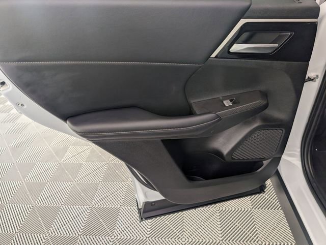 Used 2024 Mitsubishi Outlander SE AWD/4WD image 29