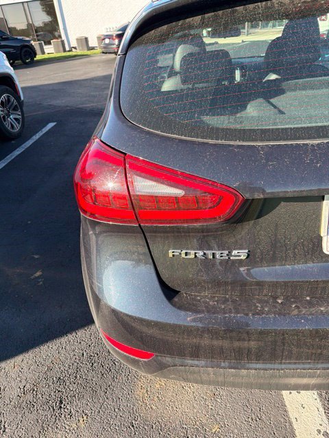 Used 2017 Kia Forte EX FWD image 5